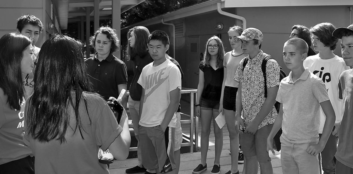 A group of freshmen tour the portables during Freshmen Orientation on Aug. 28.