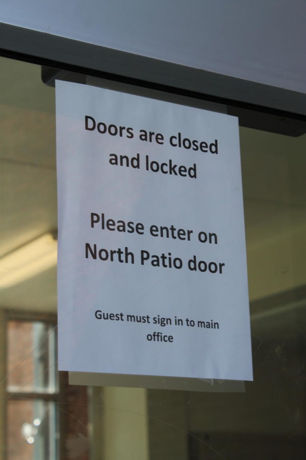 All doors around Lincoln are now locked after the saftey concerns following the Parkland, Fl shooting at Majory Stoneman Douglas High School. Signs direct students and guest to the main doors.