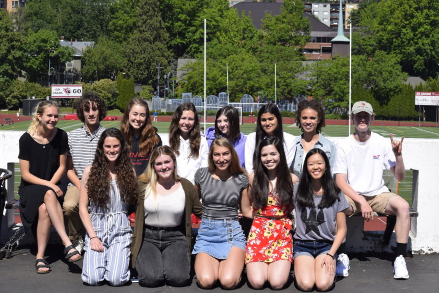 Posing on the patio, the valedictorians for the Class of 2018 are: back row, from left, Natalie Swope, Jack Wright, Grace Hardy, Tessa Cannon, Kate Weeks,
Clara Schwab, Emilie Kono, Ethan Salinsky; front row, from left, Claire Winthrop, Allie Eroh, Kattie Abrams, Piper Kizziar, and Kaela Lee. Not pictured are
Libby Lazzara, Ella Berry, and Anna Beller.