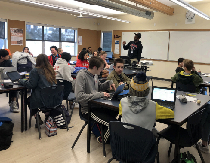 Ryan McCants teaches a US History: Ethnic Studies class during third period in portable 1B. Ethnic
Studies is now mandated for freshmen at Lincoln, but some educators and students hope the
curriculum will expand to all of PPS and Oregon.