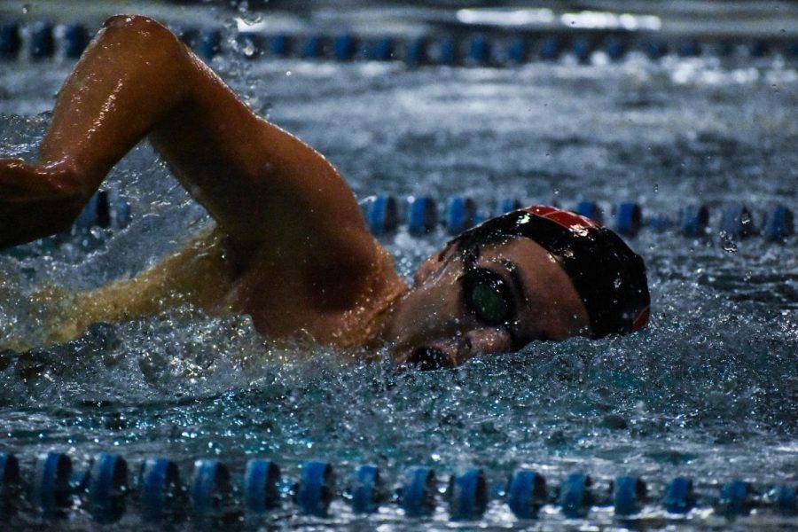 Sebastian Cordova races in the 500-yard freestyle preliminary race. He advanced to the final and took sixth place in the district. 
