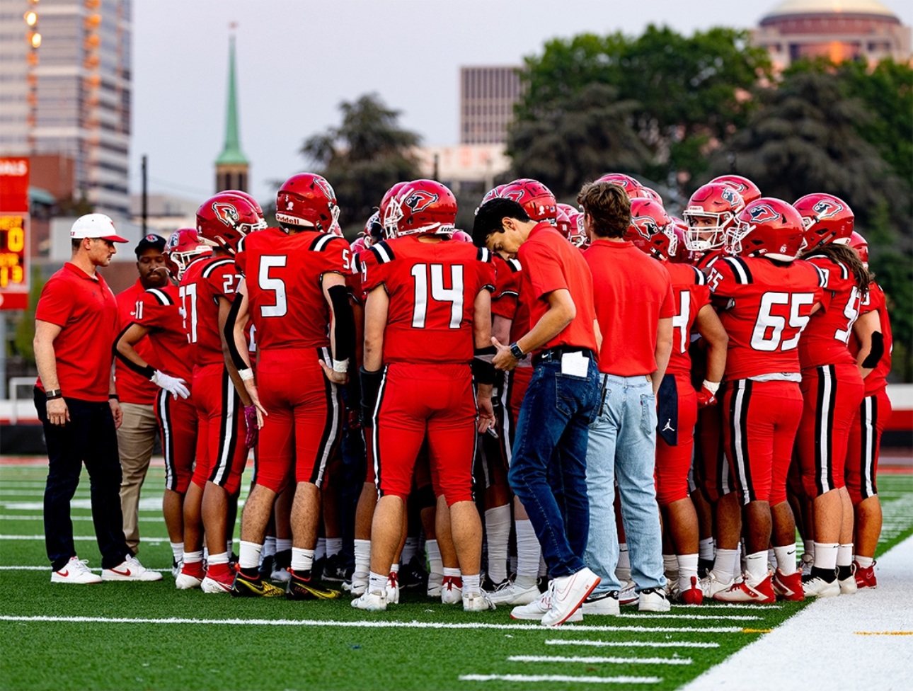 Lincoln's football team is currently 2nd in the Portland Interscholastic League, with a 3-1 record.

Photo courtesy of Sarah Quist