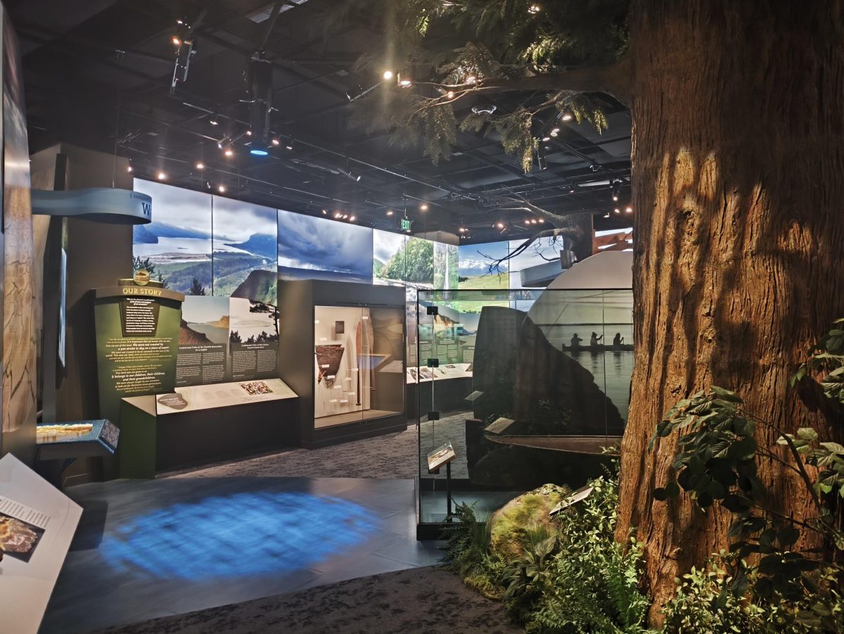 The ‘Experience Oregon’ exhibit shows visitors Oregon’s history as a whole, from prehistoric events that shaped Oregon’s landscape to the historical events that made it to the state it is now. 