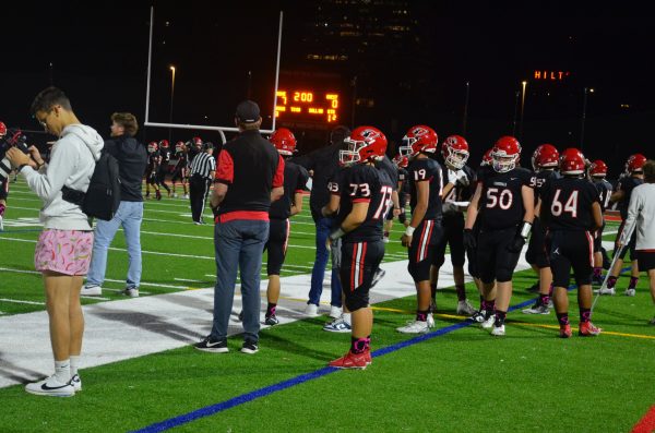 The game takes a positive turn as Lincoln is taking a winning streak. Players eagerly wait to be transferred into the game.     