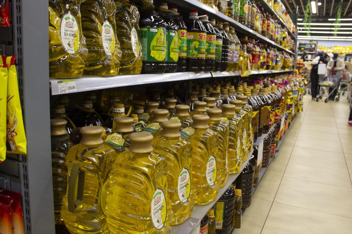 Social media influencers often use fear mongering tactics to gain followers, with the latest trend targeting seed oils. Courtesy of Wikicommons.